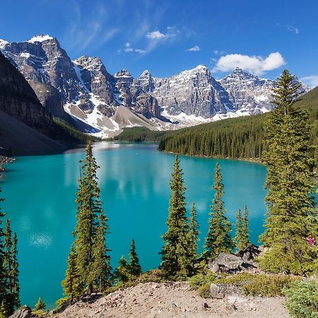Moraine Lake Lodge Lake Louise Buitenkant foto